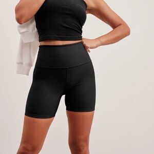 Beyond Yoga Keep Pace 5” shorts